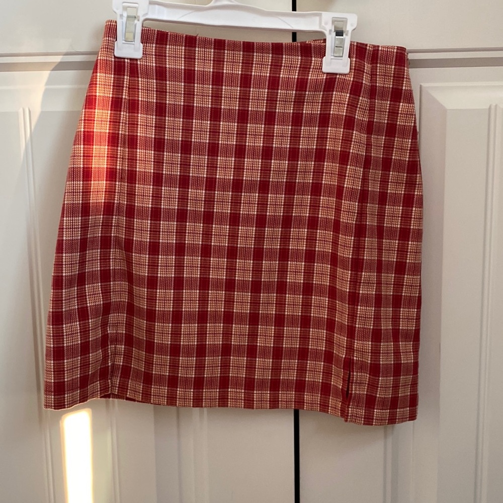 brandy melville skirt
